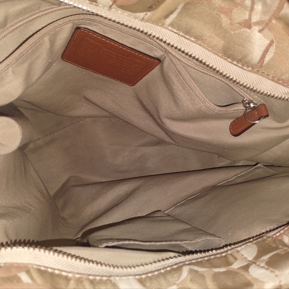 Beautiful Coach Tote - Picture 6 of 13